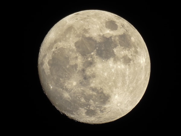 Bild på månen